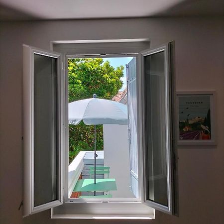 Studio Terrasse, Intra-Muros, Climatise Avec Wifi Avignon Exterior foto